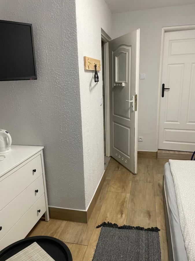 Pokoje Goscinne Juliusz Homestay *